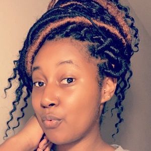 Meet your Posher, Briauna